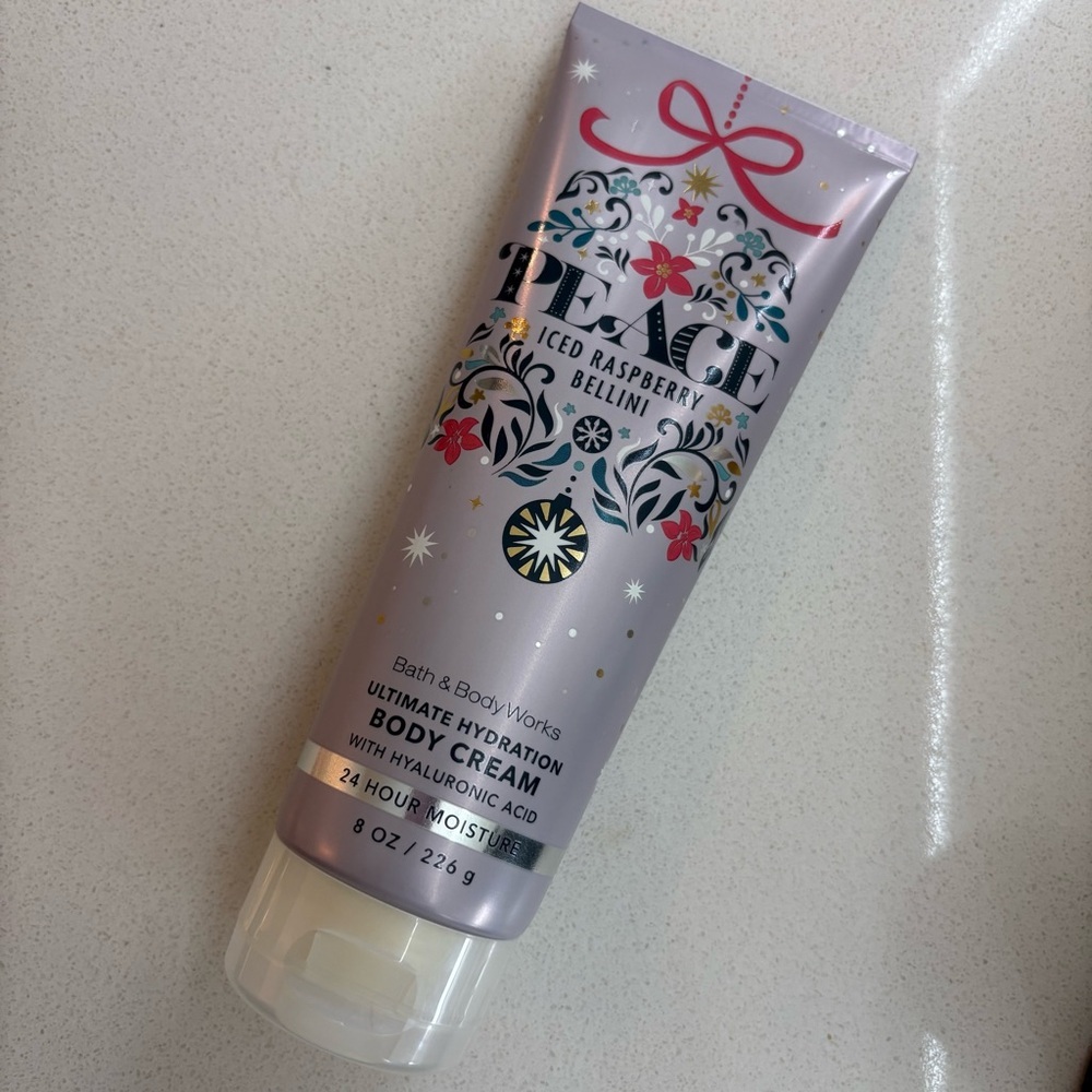 Bath & Body Works Iced Raspberry Bellini Body Cream - Silver and Pink